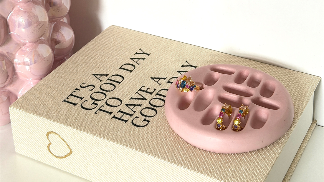 Wat is Jesmonite? Alles over dit milieuvriendelijke materiaal voor woonaccessoires