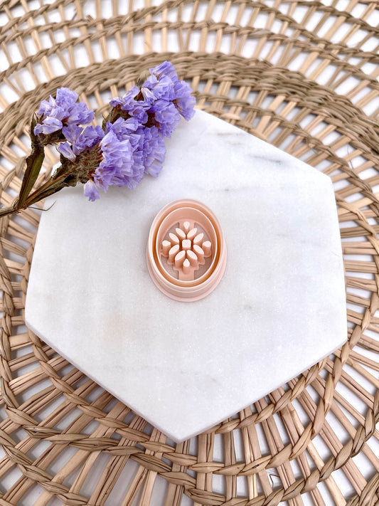 Oval flower | Clay cutter