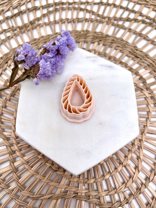 Swirl drop | Clay cutter