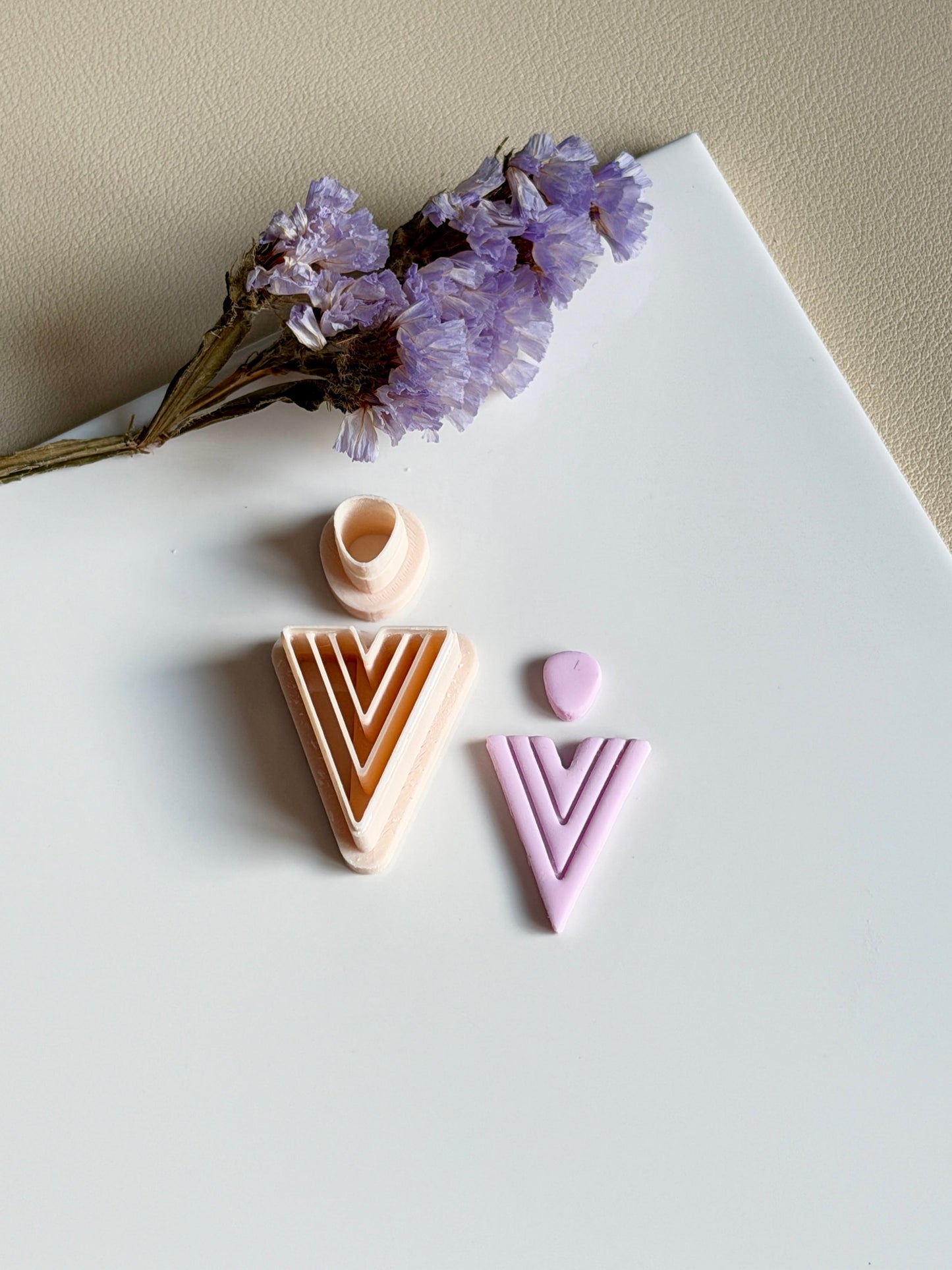 Triangle drop | Clay cutter